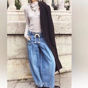 We The Free Margo Barrel Pull-On Jeans Size Small Light Wash Sold Out Online